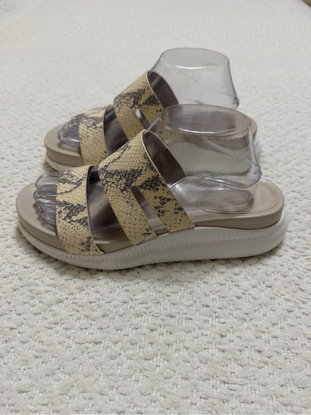 Cole Haan 2.Zerogrand Comfort Slide Sandal Ivory/ Snake Women’s Size 9B